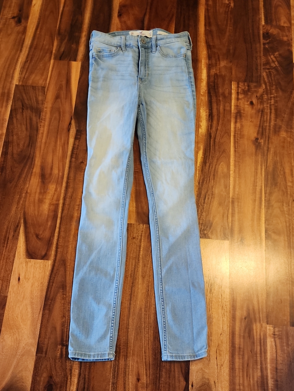 Hollister Light Wash Women's Skinny Jeans